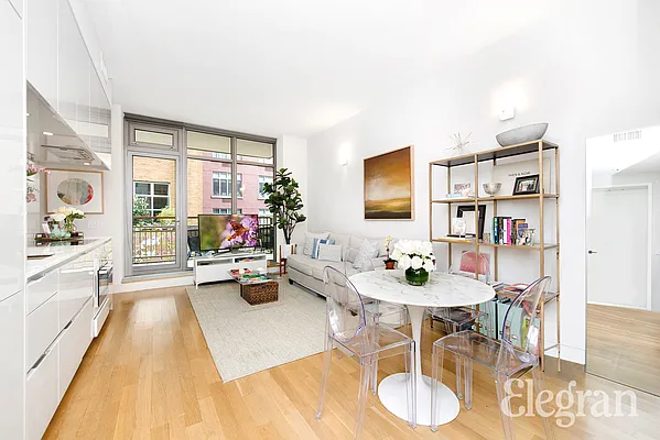 Sold by (Legacy) Elegran | media 1