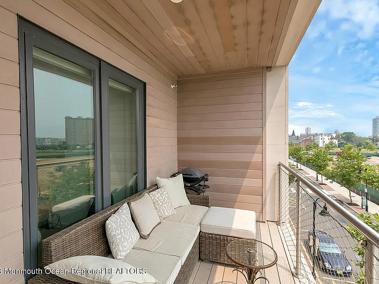 601 Heck St #304 — Photo 13