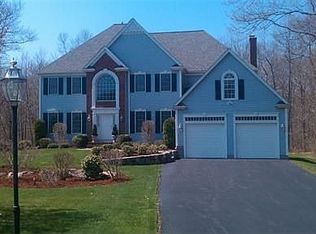32 Homeward Ln, North Attleboro, MA 02760