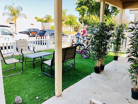 Front spacious patio