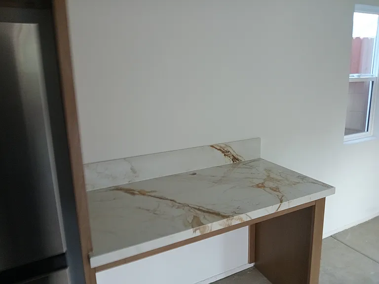 5415 S Victoria Ave #6 — Photo 1