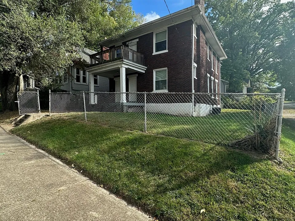 653 Probasco St