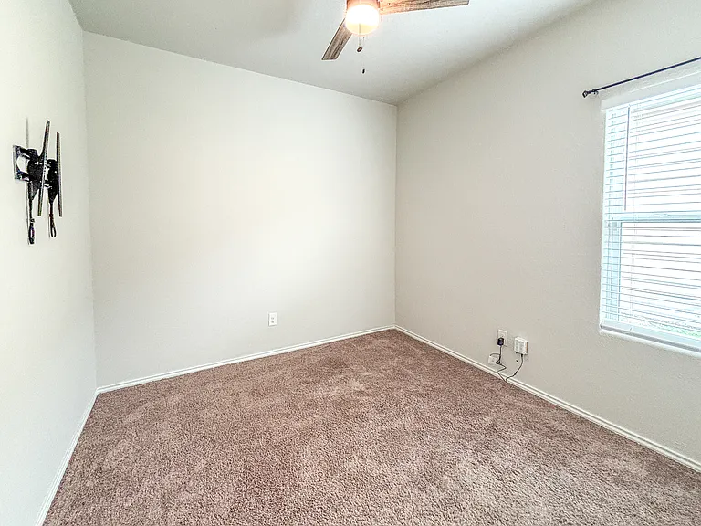 9023 Alvarado Bnd — Photo 25