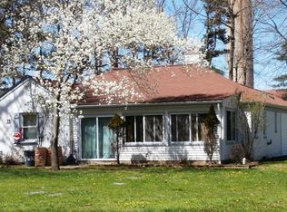 35 Keewaydin Dr, Timberlake, OH 44095