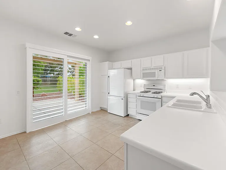 78685 Rockwell Cir — Photo 11