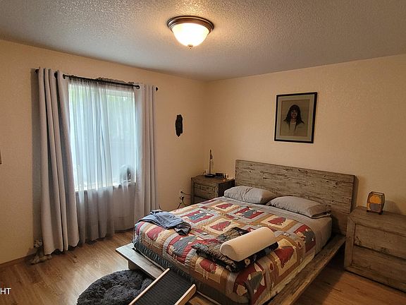 3rd image of 48185 Rustic Ave