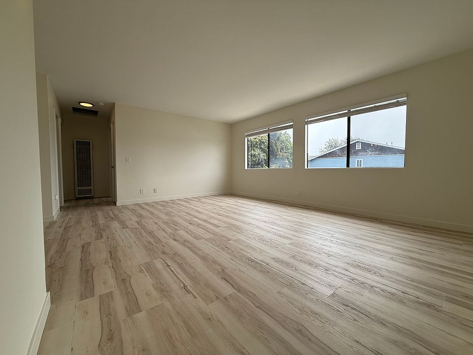 Living Room to hall