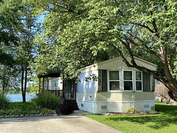 3rd image of 23 Mallard Dr