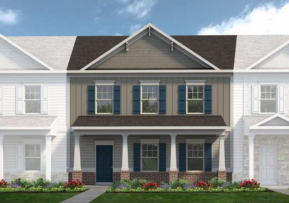 1st image of 682 Green St #92