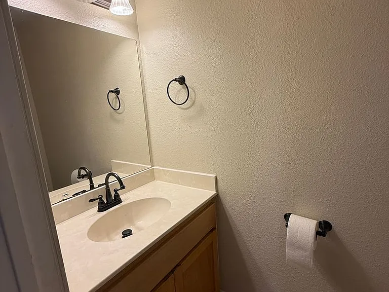 450 Midway Rd #34 — Photo 7