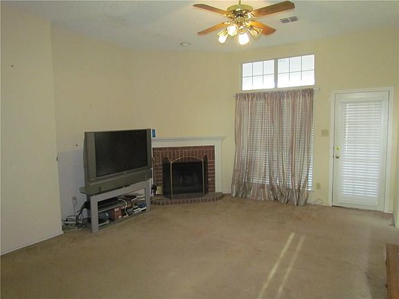 4th image of 1708 Windmire Dr