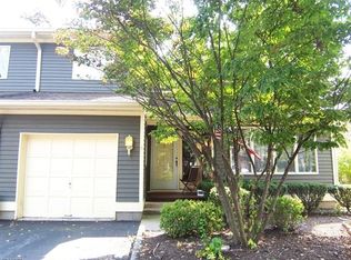 6 Mission Hills Rd, Annandale, NJ 08801