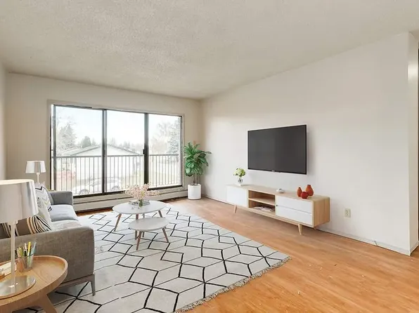 2119 Palm Rd S #304, Lethbridge, AB T1K 3N1