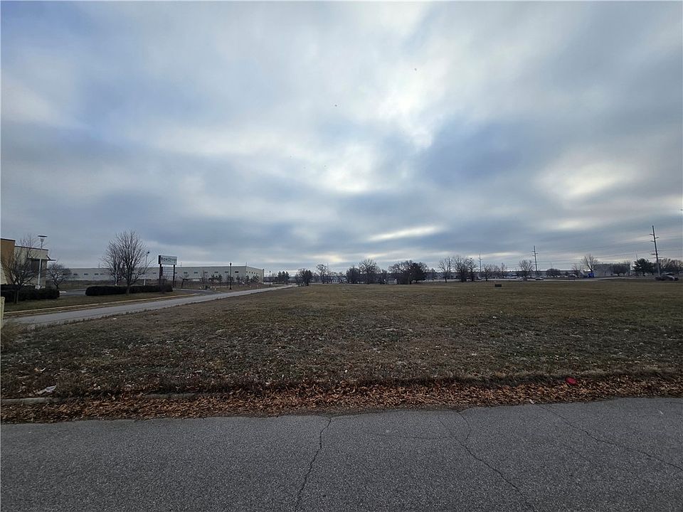2nd image of SW Regional Airport Blvd #20-23