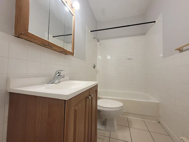 338 Warren St #1 — Photo 10
