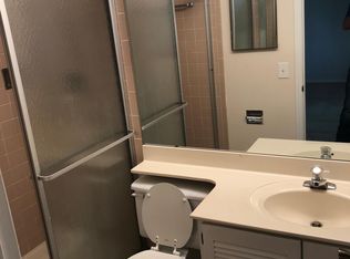 1362 Hampton Rd #1362, Saint Charles, MO 63303