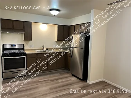 Building Photo - 832 Kellogg Ave #7