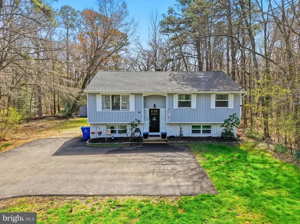16 Skeet Rd, Medford, NJ 08055