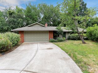 5812 SW Seymour Ct, Portland, OR 97221