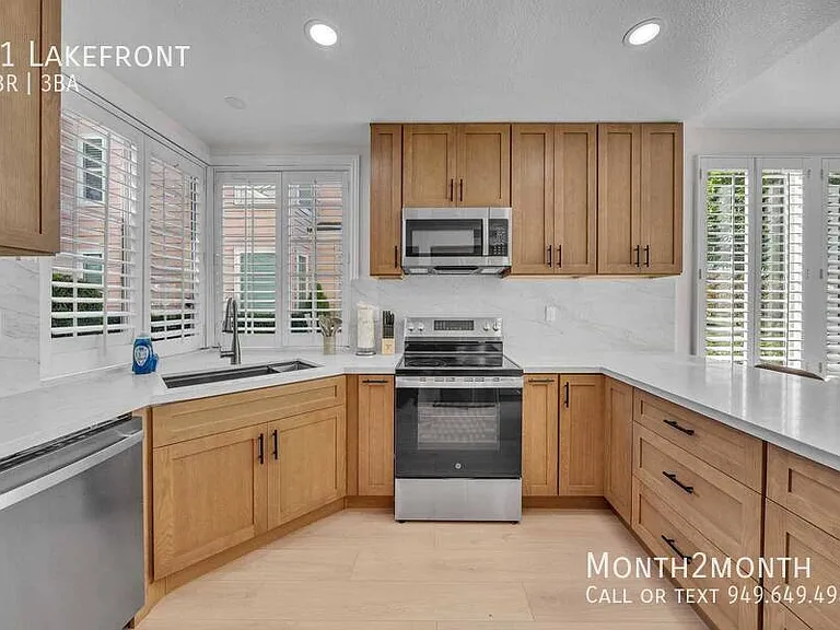 21 Lakefront — Photo 11