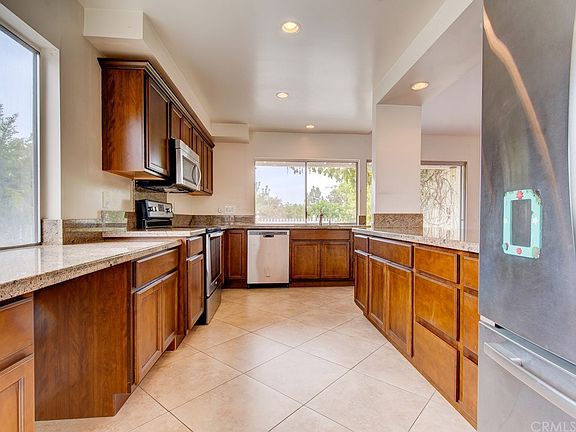 5th image of 5241 Hiram Ln
