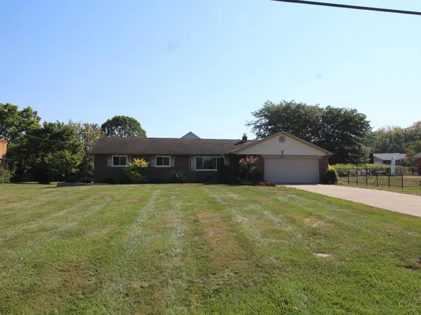 9052 Saxton Dr, West Chester, OH 45069