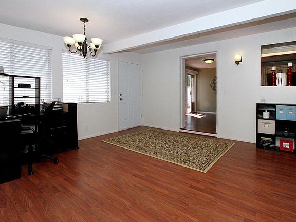 4th image of 2833 W Calle Carapan