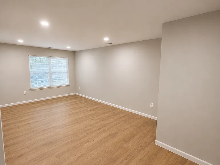2382 Phillip Ct — Photo 4