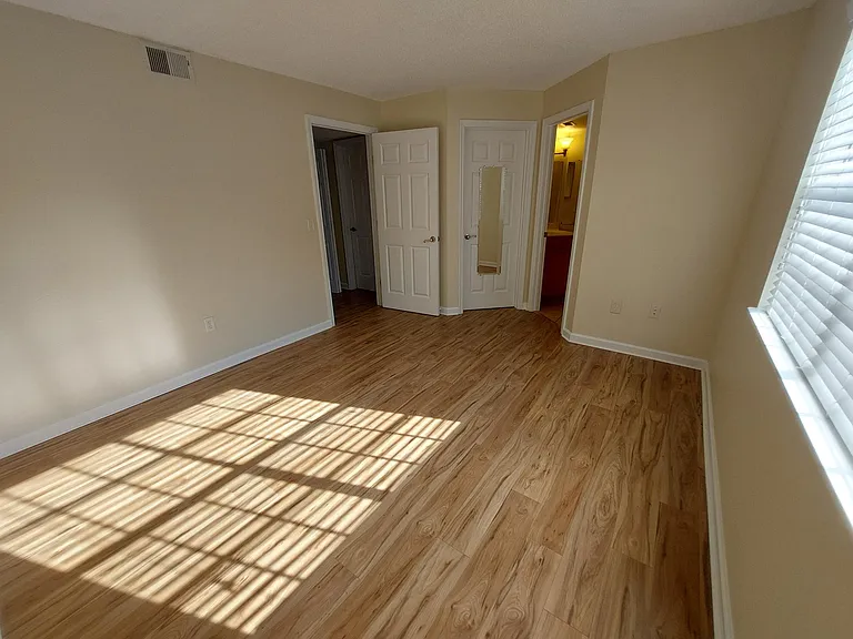 2500 Winding Creek Blvd #E201 — Photo 18