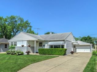 3700 Dove St, Rolling Meadows, IL 60008