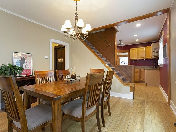 4th image of 5725 N Melvina Ave