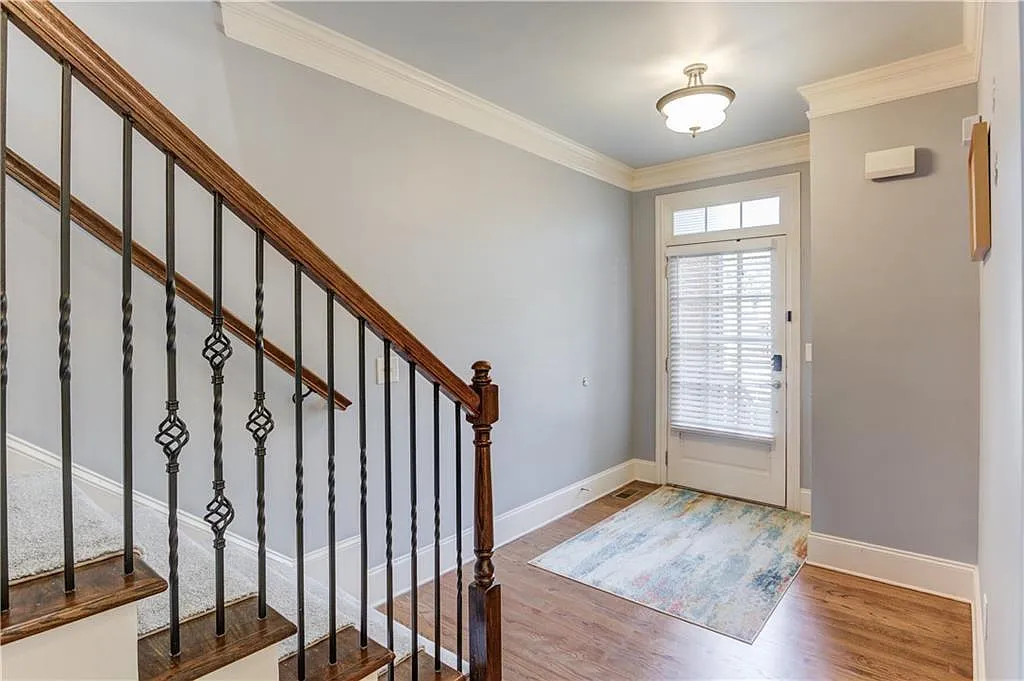 3 bed, 4.0 bath, 3099 sqft, $2,800 — Photo 4