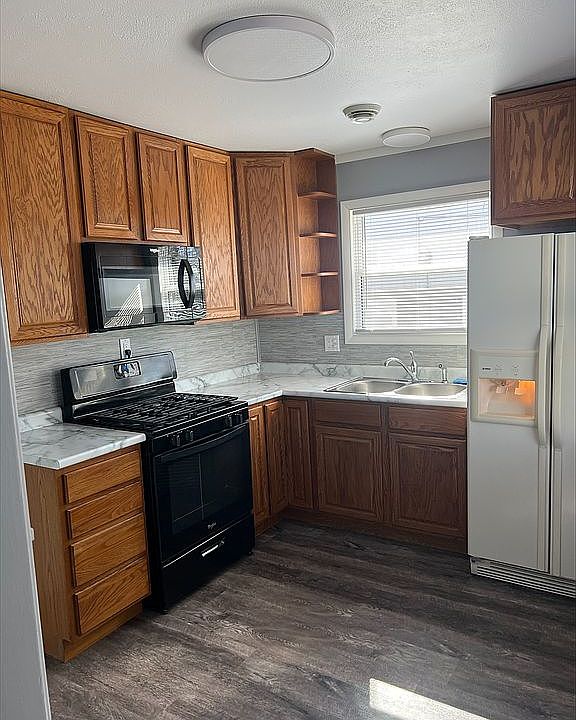 2nd image of 3731 Oakland Rd NE