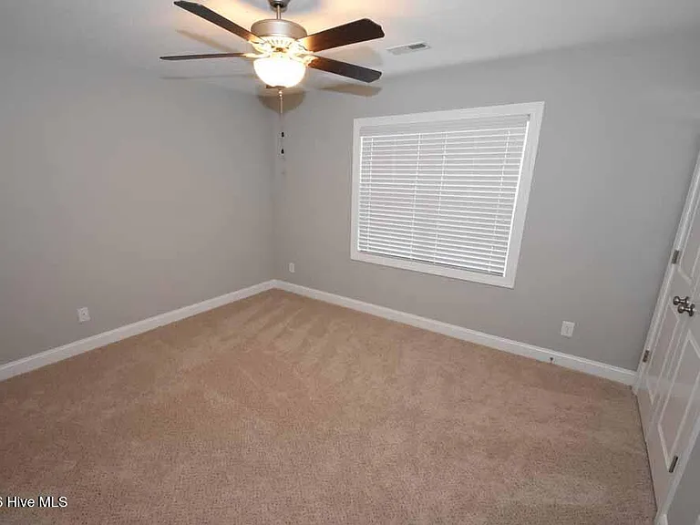 124 Chandler Dr #B — Photo 12