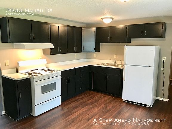 2nd image of 3933 Malibu Dr