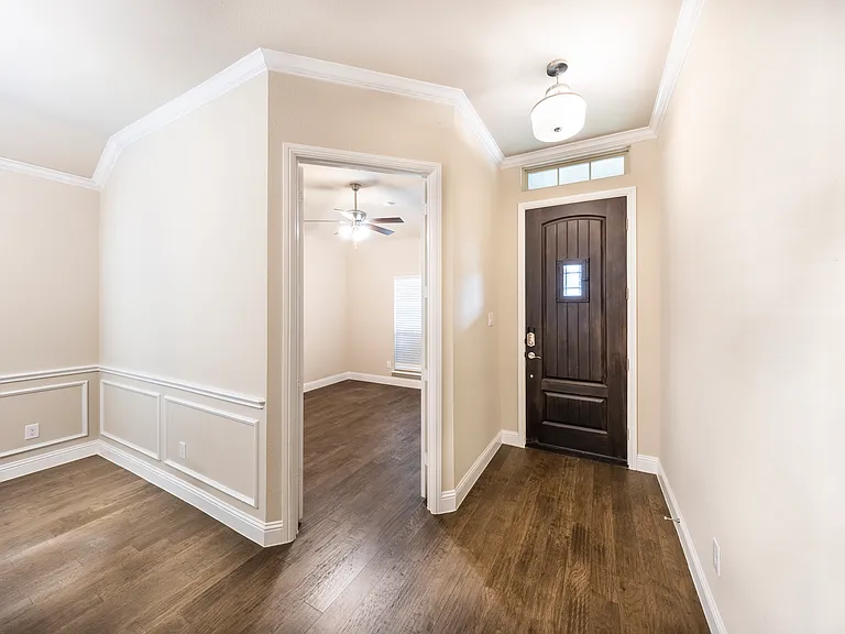3404 Herron Dr — Photo 6