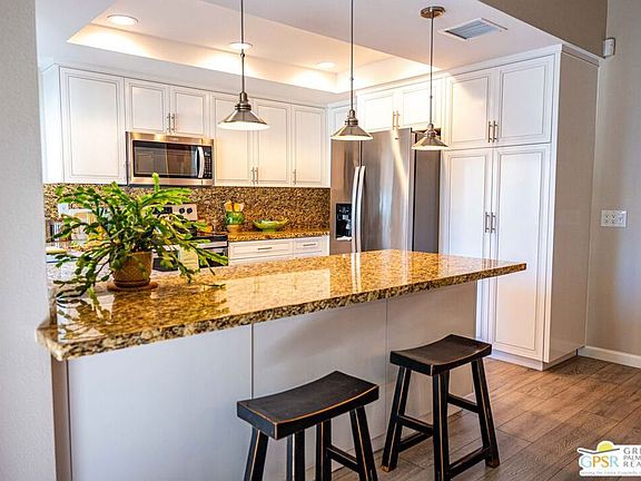 4th image of 2350 E Miramonte Cir #F