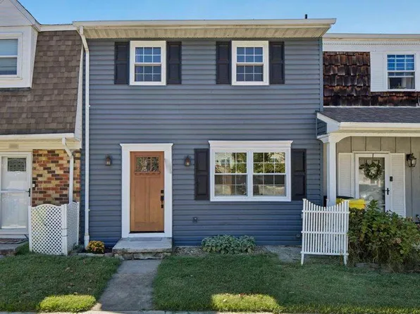 582 Valleywood Rd, Millersville, MD 21108