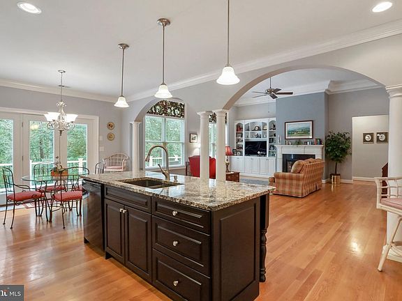 3rd image of 289 Reliance Woods Dr