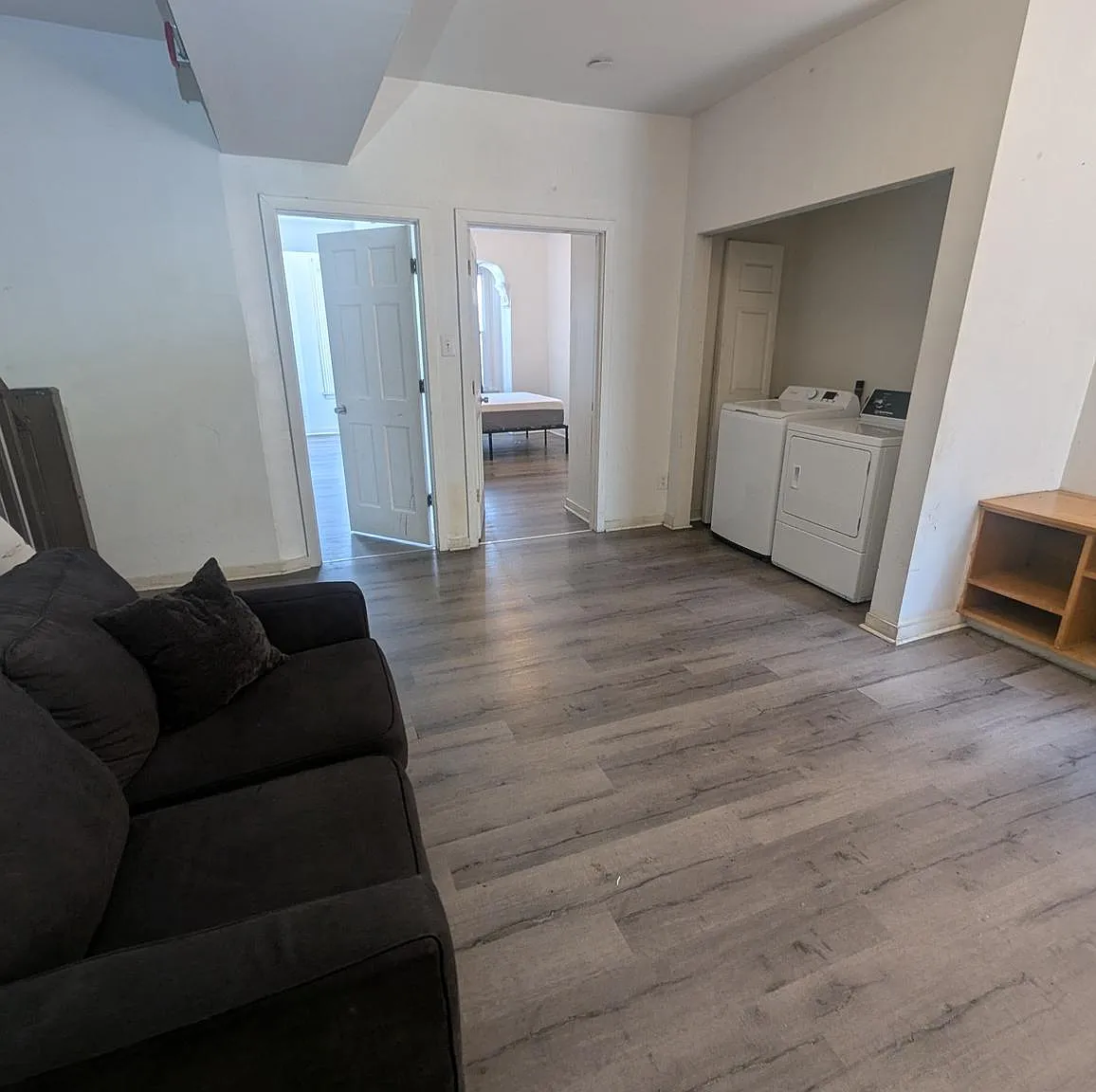 4 bed, 800 sqft, $1,000 — Photo 4