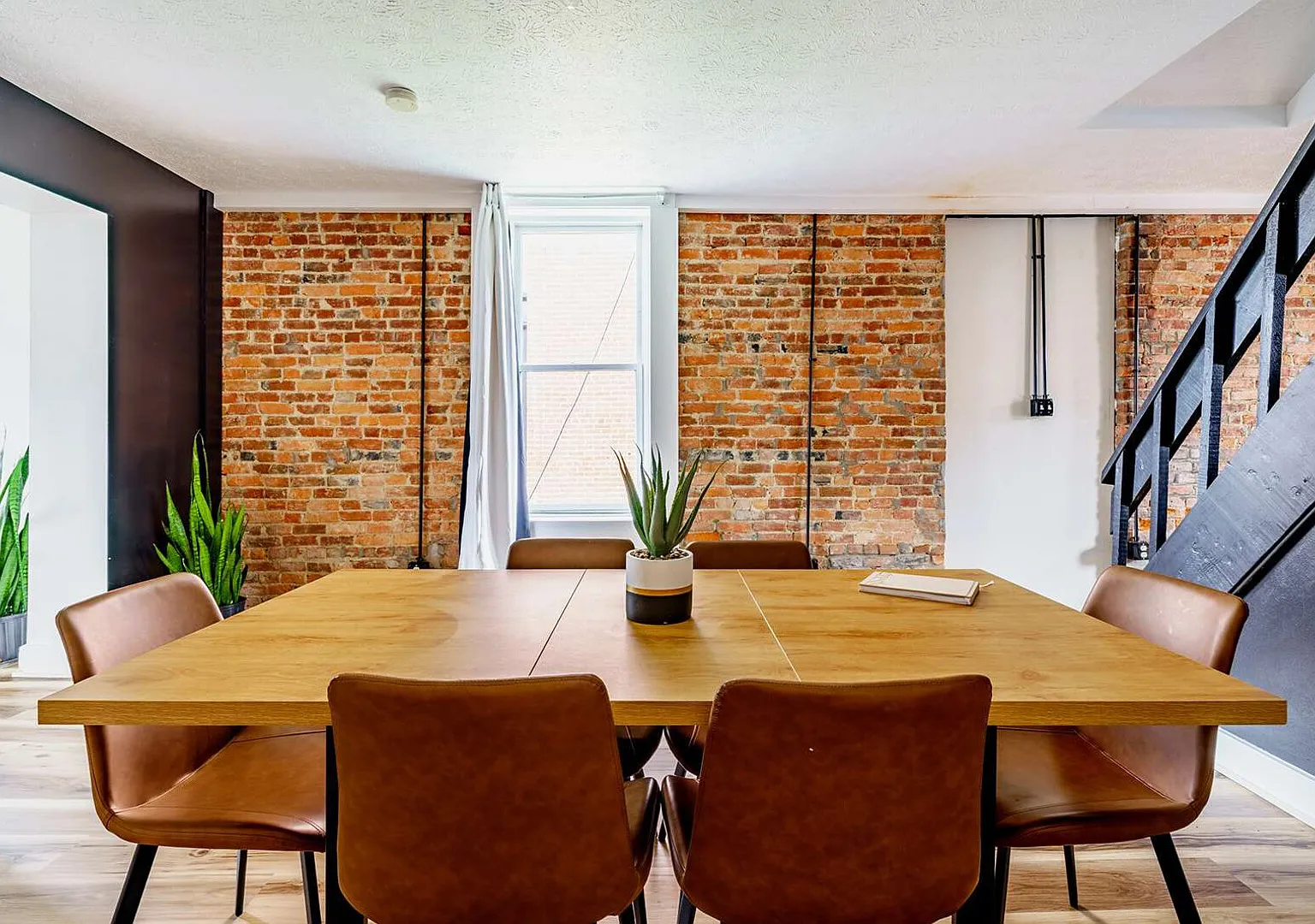 Cozy Casita by Jungle House | Downtown & Short North | Free Parking — Photo 3