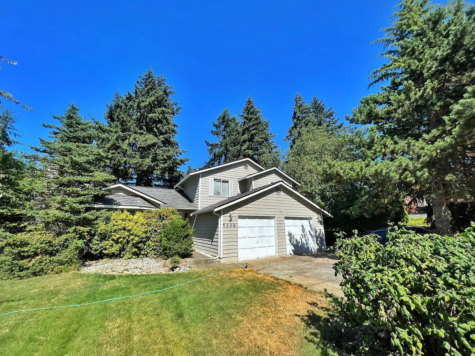 3 bed, 2.5 bath, 1830 sqft, $3,400 — Photo 1