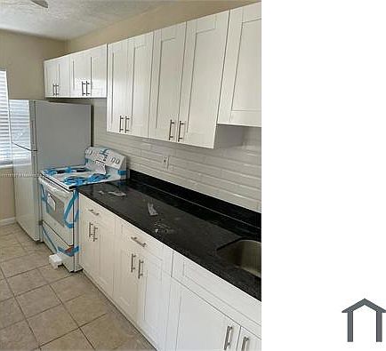 5th image of 2190 NW 97th St #A