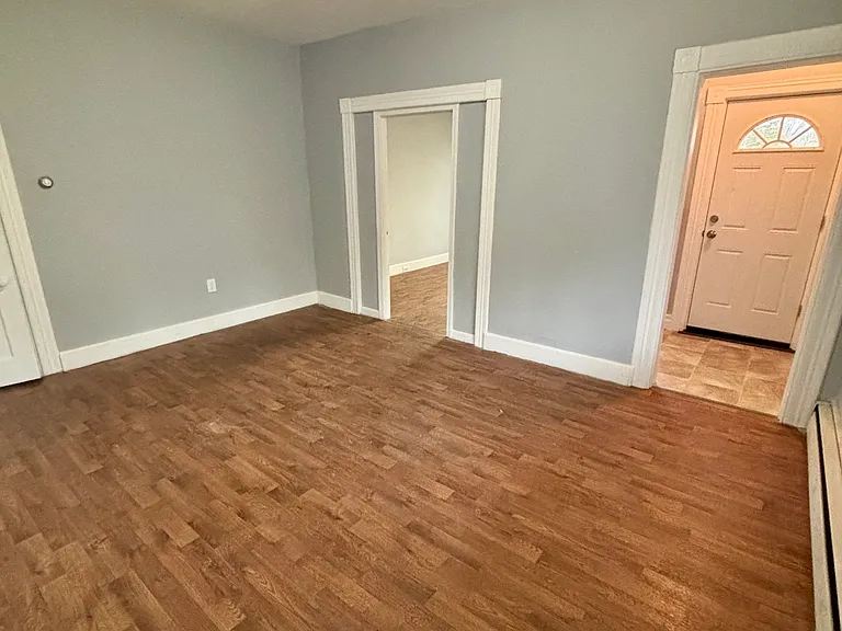 411 Main St #1 — Photo 7