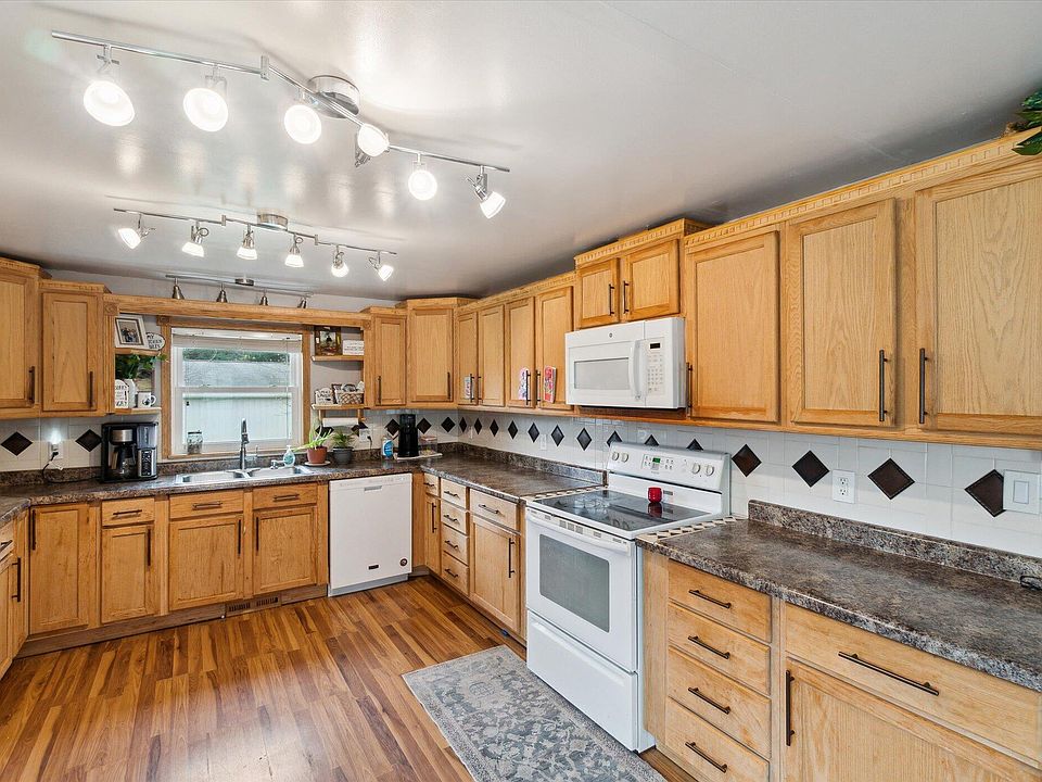 1531 W Hansen Rd, Sidney, MI 48885 Zillow