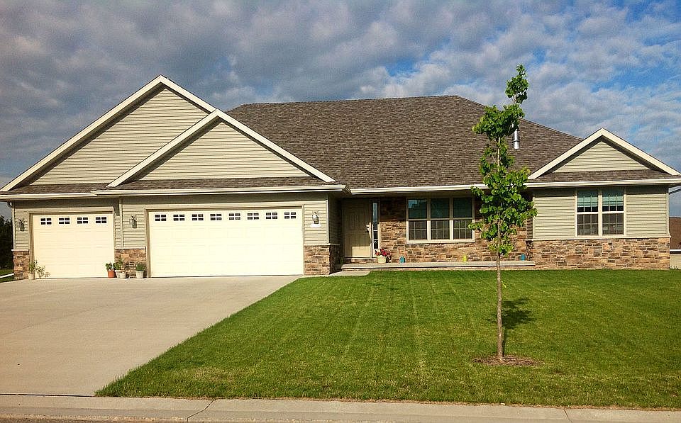 1st image of N2236 Hillandale Dr