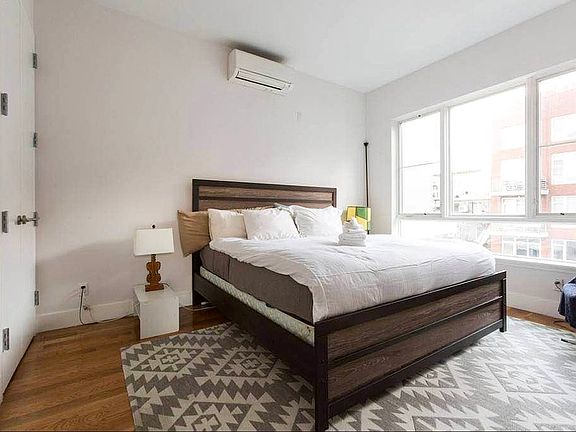 4th image of 1509 Jefferson Ave #3F