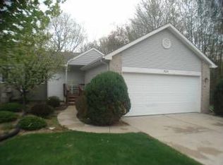 304 Blossom Dr, Portland, MI 48875