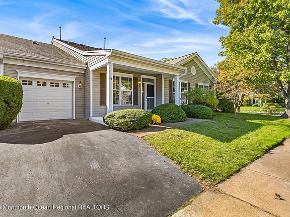 2nd image of 86 Greenlawns Drive