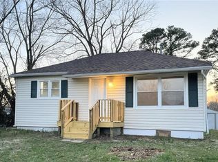 406 Maiden Ln, Cuba, MO